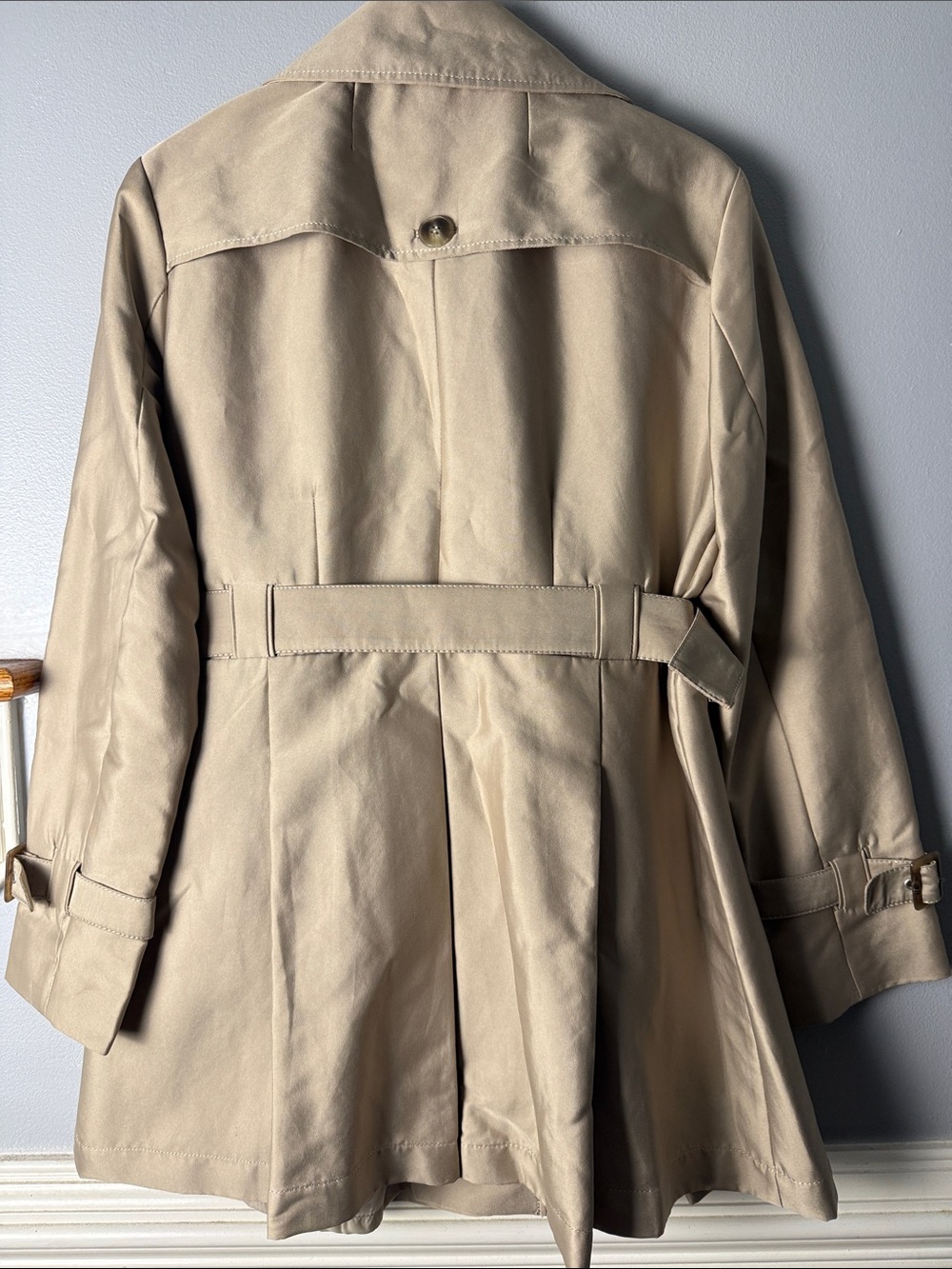 Kenneth Cole Classic Beige Double-Breasted Trench Coat with Belt GIII coat - Picture 6 of 11